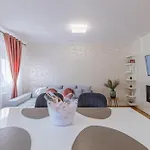 Cozy Premium - Coresi Mall براشوف