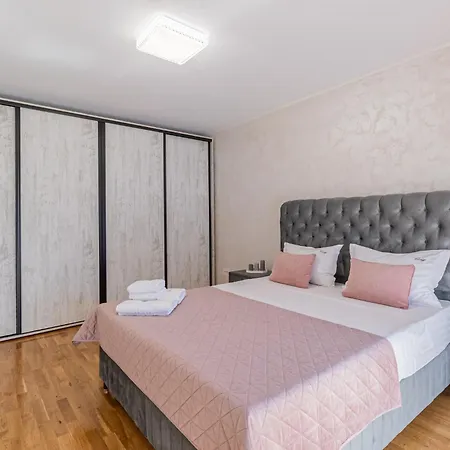 Cozy Premium - Coresi Mall Apartamento Braşov