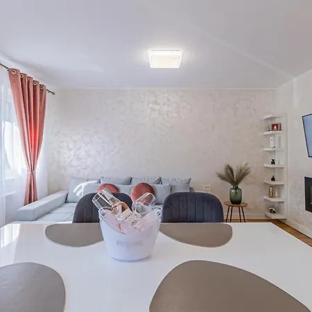 Cozy Premium - Coresi Mall Брашов