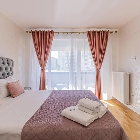 Apartamento Cozy Premium - Coresi Mall *