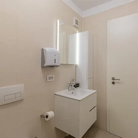 Cozy Premium - Coresi Mall